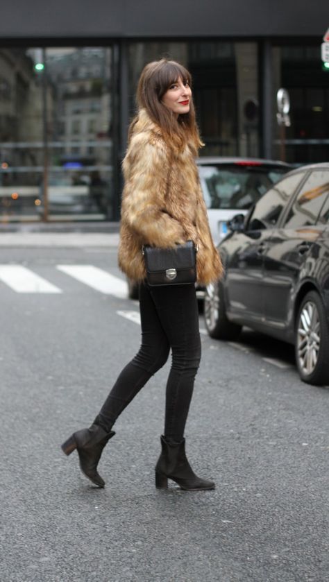 Stílusiskola - így viseld az alapdarabokat télen: szőrös kabátok - DIVAT&STÍLUS - Stílusiskola - bunda, divat, stílus, szőrme, tél, 