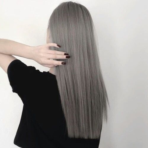 Top10: az idei év egyik legtrendibb hajszín árnyalata a hamuszürke - DIVAT&STÍLUS - Stílusiskola - haj, hajszín, hamuszürke, szürke, 