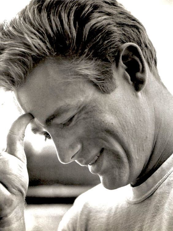 Top10: képek James Dean-ről, az 50-es évek egyik legnagyobb sztárjáról - STYLENEWS - Aktuális - james dean, szexi, színész, 