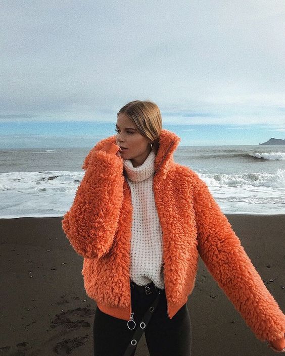 Stílusiskola: így viselj narancssárgát - DIVAT&STÍLUS - Stílusiskola - divat, narancs, outfit, stílus, 