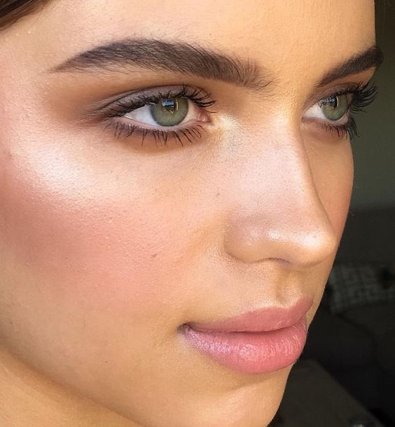 TOP10: Tavaszi sminktrendek a természetesség jegyében - SZÉPSÉG - Smink  - smink, sminkek, szépség, tavasz, tavaszi smink, 