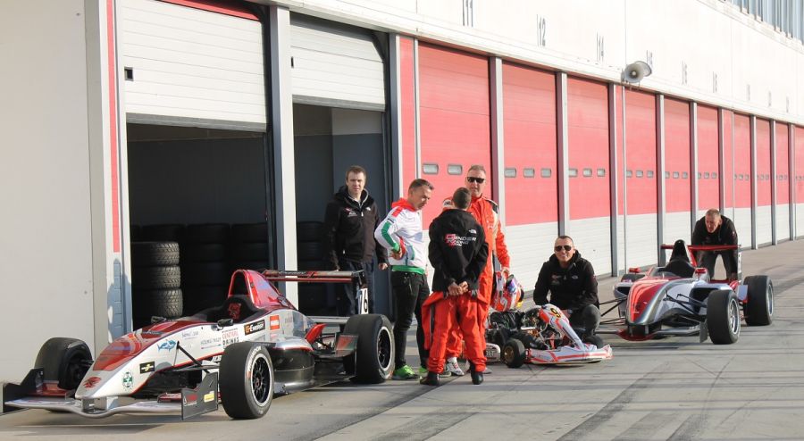 Olasz meló formulával - STYLENEWS - Aktuális - formula, Gender Racing Team, GRT, teszt, 