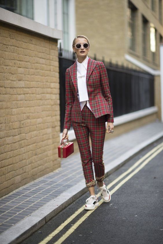 Stílusiskola: így viselj kockás nadrágkosztümöket - DIVAT&STÍLUS - Stílusiskola - divat, kockás, nadrágkosztüm, outfit, stílus, tavasz, 