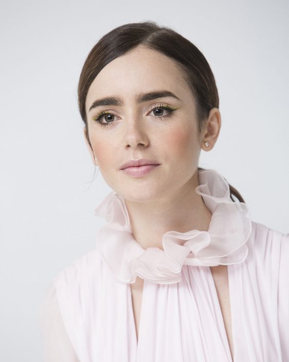 Top10: frizura ötletek Lily Collins-tól - SZÉPSÉG - Hajápolás  - frizura, lily collins, ötletek, tippek, 