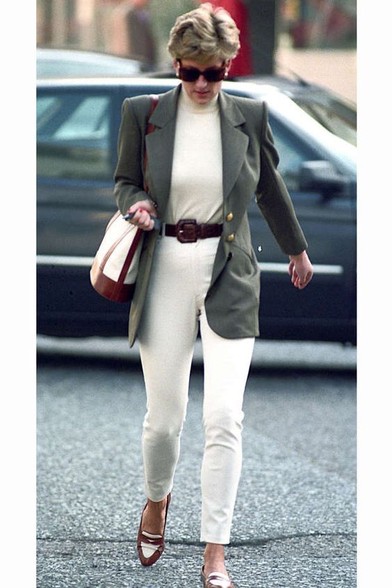 Top10: Diana hercegnő egy örök stílusikon, ezt most be is bizonyítjuk - DIVAT&STÍLUS - Stílusiskola - diana, diana hercegnő, divat, lady diana, stílus, 