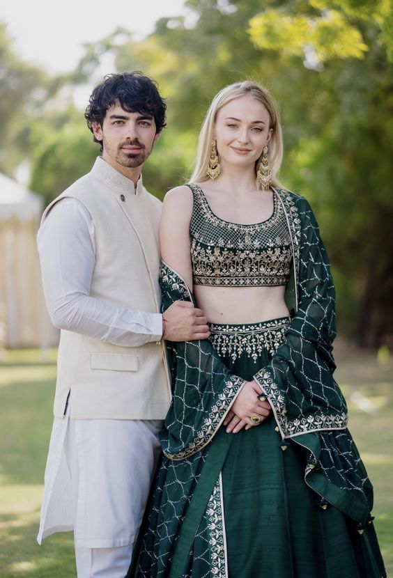 Joe Jones és Sophie Turner - A celebvilág kedvenc párja - DIVAT&STÍLUS - Celebrity - 