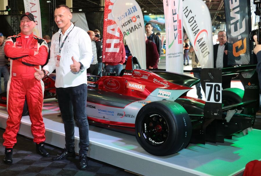 Új versenyzőkkel, új autóval indul 2019-ben a Gender Racing! - STYLENEWS - Aktuális - autó, formula, gender, gender racing, grt, verseny, 