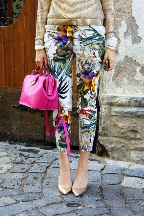 Stílusiskola: a legjobb outfit ötletek virágmintás nadrágokkal - DIVAT&STÍLUS - Stílusiskola - 