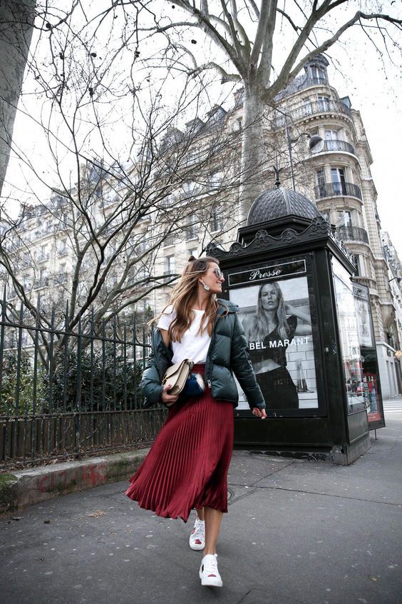 Stílusiskola: így viselj pliszírozott szoknyákat - DIVAT&STÍLUS - Stílusiskola - divat, outfit, pliszírozott szoknya, stílus, szoknya, 