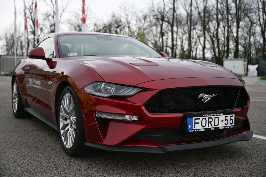 Akinek jól áll a kor - 55 éves a Ford Mustang - STYLENEWS - Aktuális - ford mustang, születésnap, 