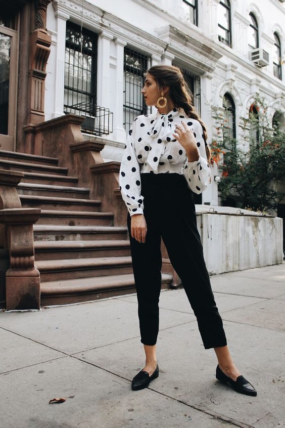 Stílusiskola: dobd fel a basic outfited pöttyös ruhadarabokkal - DIVAT&STÍLUS - Stílusiskola - divat, outfit, pöttyös, stílus, tavasz, 