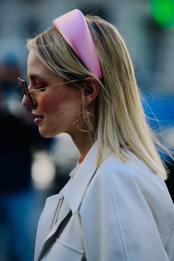 10 tipp: így viseld a hajadban a tavaszi-nyári szezon legnagyobb trendjét - DIVAT&STÍLUS -  - 