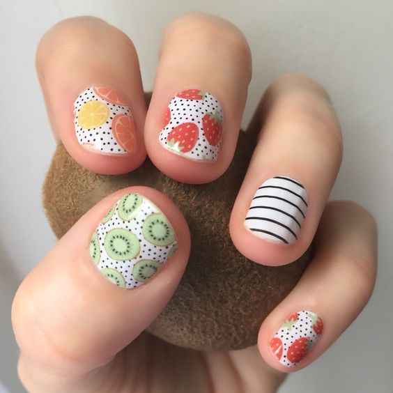 Top10: gyümölcsös köröm minta ötlet - SZÉPSÉG -  - gyümölcs, köröm, manikűr, ötletek, 
