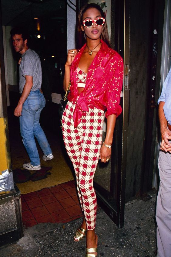 Stílusiskola: outfit ötletek Naomi Campbell - DIVAT&STÍLUS - Stílusiskola - dviat, naomi campbell, outfit, stílus, 