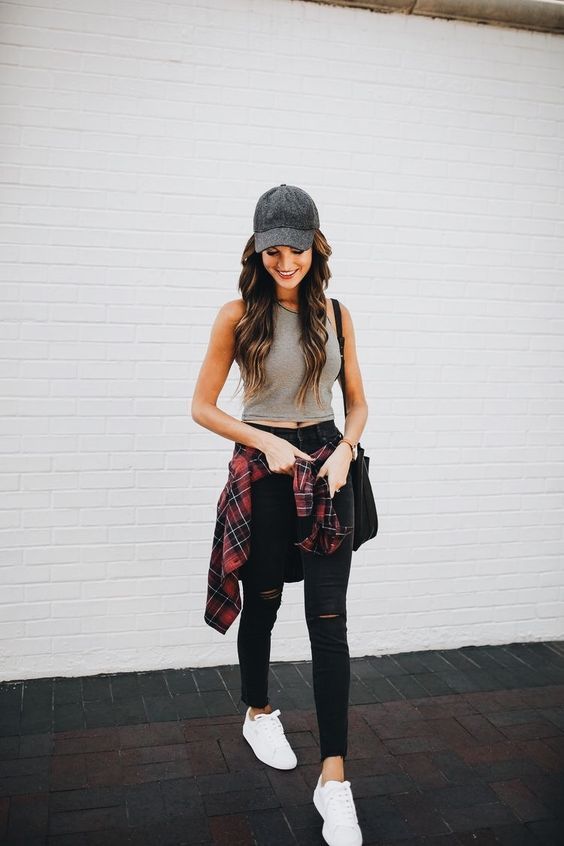 Stílusiskola: így viselj baseball sapkákat - DIVAT&STÍLUS - Stílusiskola - baseball sapka, outfit, stílus, 