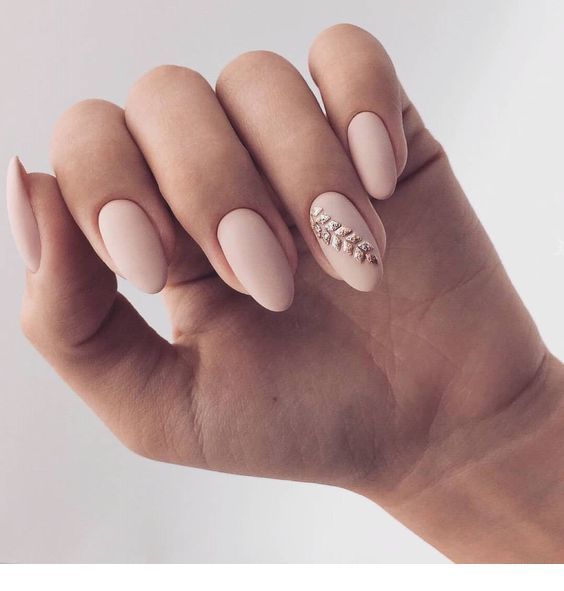 Top10: levélmintás manikűr a nyári szezonra - SZÉPSÉG -  - köröm, levél, levélminta, manikűr, 