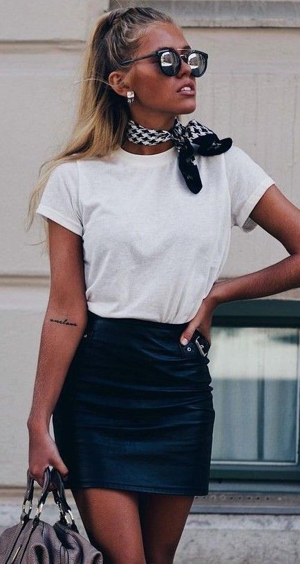 Stílusiskola: kedvenc fekete-fehér összeállításaink a nyári szezonra - DIVAT&STÍLUS - Stílusiskola - 