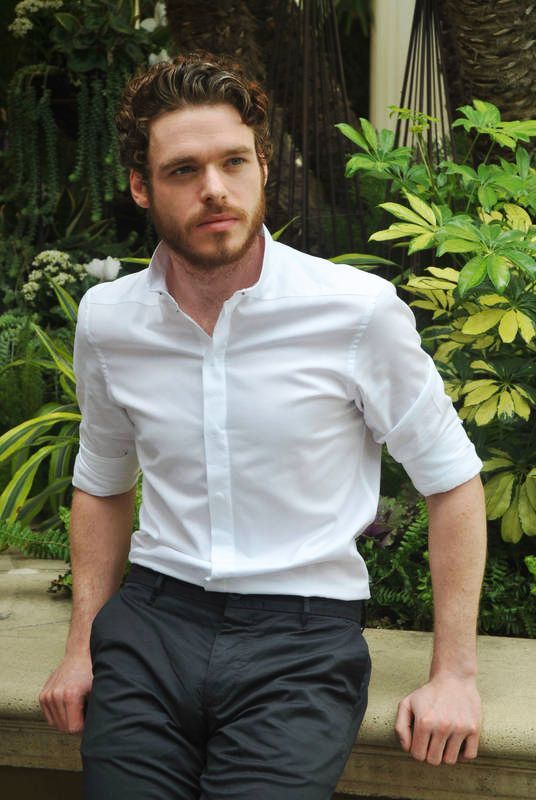 10 kép, ami bizonyítja, hogy Richard Madden napjaink egyik legszexibb férfija - STYLENEWS - Aktuális - richard madden, trónok harca, 