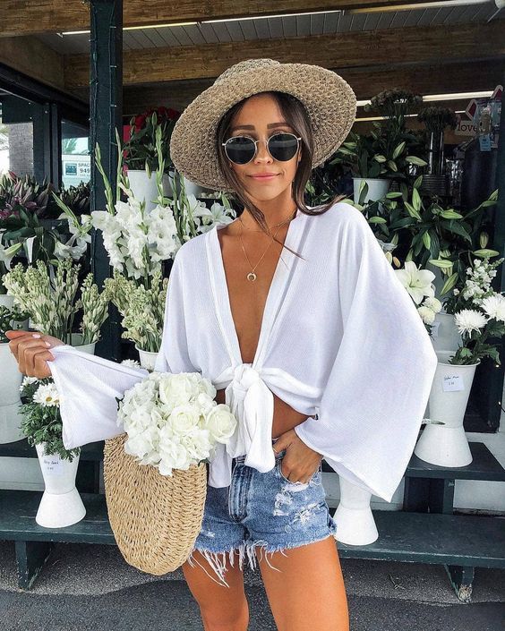 Stílusiskola: így viselj nyáron farmer shortokat - DIVAT&STÍLUS - Stílusiskola - divat, farmer, farmer short, stílus, 