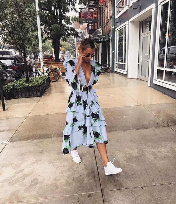 Stílusiskola: így viselj laza virágos ruhákat - DIVAT&STÍLUS - Stílusiskola - divat, minta, nyár, outfit, virág, virágos ruha, 