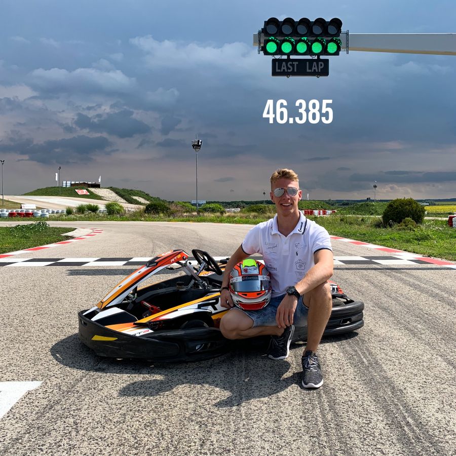 Az ország legmenőbb gokart pályája - Új pályacsúcs a drivingcampen - STYLENEWS - Aktuális - drivingcamp, gender racing team, gokart, rónai tamás, 