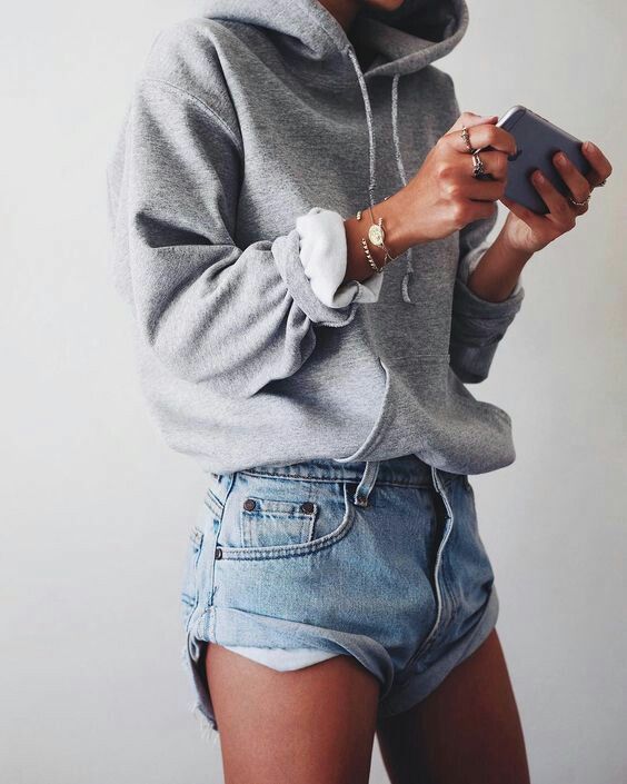 Stílusiskola: így viselj szürkét a nyári szezonban - DIVAT&STÍLUS - Stílusiskola - divat, nyár, outfit, szürke, 