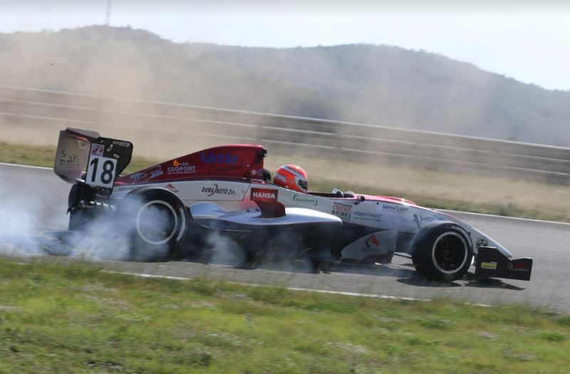 14 éves autóversenyző nyert a magyar Formula Renault bajnokságban - STYLENEWS - Aktuális - formula renault, grobnik, szomszéd lali, 