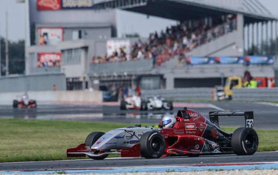 Töretlenül tovább a bajnoki címek felé - STYLENEWS - Aktuális - autóverseny, formula, gender, grt, 