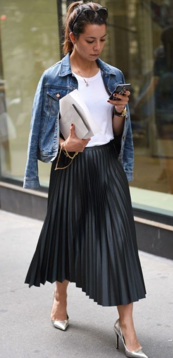 Stílusiskola: így viseld az örök klasszikus pliszírozott szoknyát - DIVAT&STÍLUS - Stílusiskola - divat, outfit, pliszírozott szoknya, stílus, szoknya, 