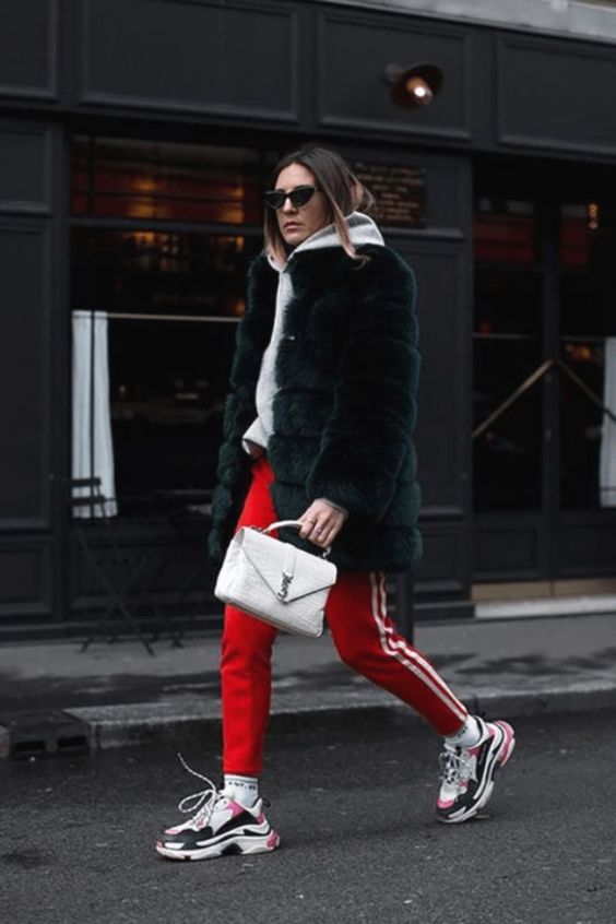 Stílusiskola: így fűszerezd meg az őszi outfitedet egy kis pirossal - DIVAT&STÍLUS - Stílusiskola - 