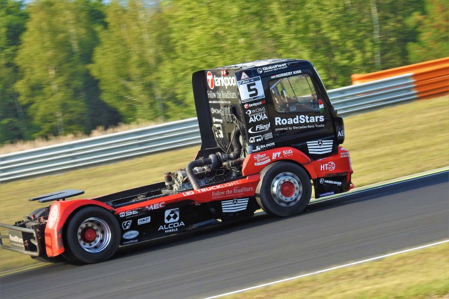 Boxutca-áthajtásos büntetés tette tönkre Kiss Norbert versenyét - STYLENEWS - Aktuális - kiss norbert, verseny, 