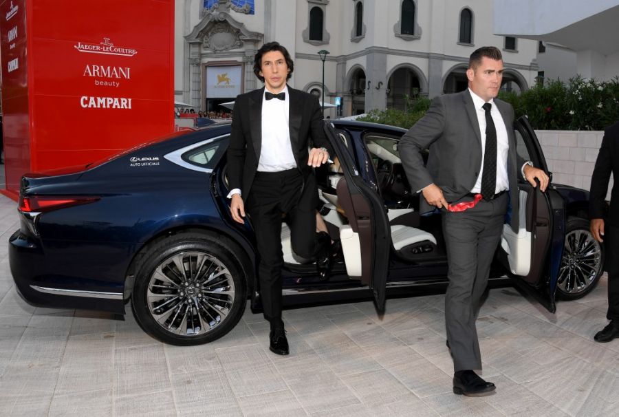 Nem csupán Hollywood nagyjai, de a Lexus UX is feltűnt a Velencei Filmfesztivál vörös szőnyegén - STYLENEWS - Aktuális - lexus, lexus ux, velence, velencei filmfesztivál, 