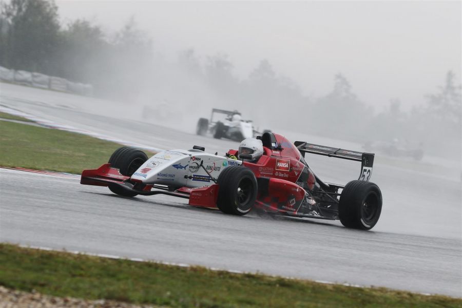 Megvan az idei első bajnoki cím! - STYLENEWS - Mobility - formula renault, gender racing team, grt, 