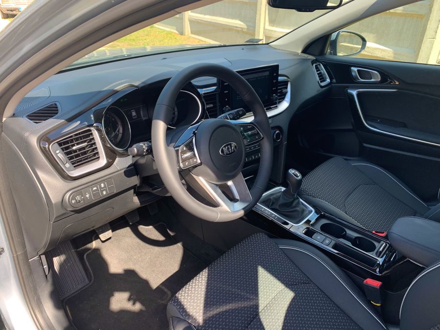 Kia XCeed - Nézz körül a stílusos crossoverben! - STYLENEWS - Mobility - autó, bemutató, kia, kia xceed, 