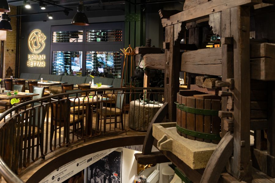 Egyedülálló magyaros Stylegasztro, vagy interaktív múzeum egy étteremben? - Gasztronómia -  - étterem, magyaros, múzeum, urban betyár, 