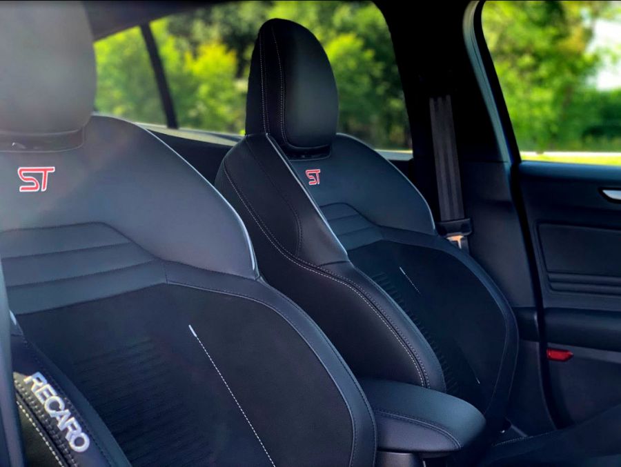 A bukósisak elengedhetetlen kellék – Ford Focus ST - Mobility -  - focus, ford, st, teszt, 