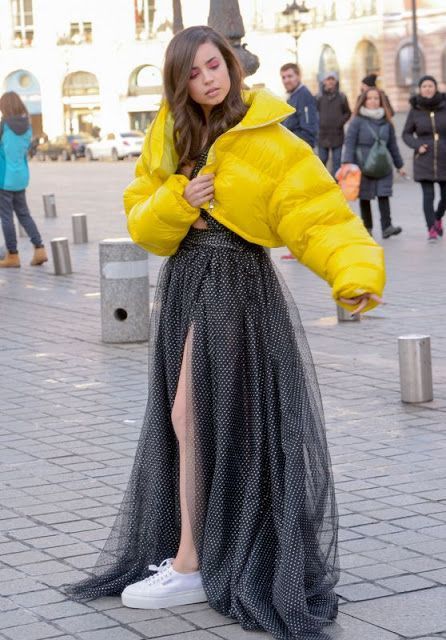 Stílusiskola: outfit ötletek Sofia Carsontól - DIVAT&STÍLUS - Stílusiskola - divat, outfit, sofia carson, stílus, színésznő, 