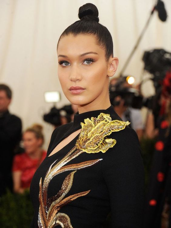Top10: frizura ötletek Bella Hadidtól - SZÉPSÉG - Hajápolás  - bella hadid, frizura, haj, születésnap, 
