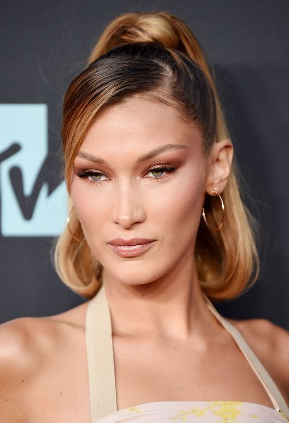 Top10: frizura ötletek Bella Hadidtól - SZÉPSÉG - Hajápolás  - bella hadid, frizura, haj, születésnap, 