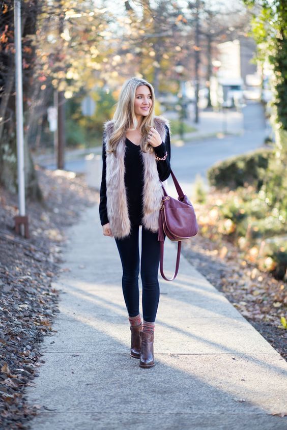 Stílusiskola: elő a műszőrme mellényekkel - DIVAT&STÍLUS - Stílusiskola - divat, mellény, műszőrme, ősz, stílus, 