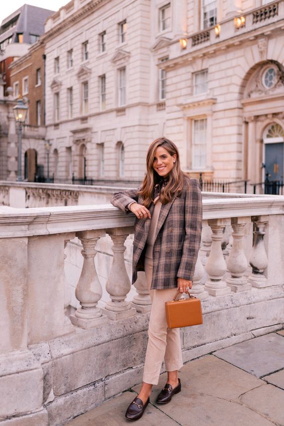 Stílusiskola: így viselj kockás blézereket - DIVAT&STÍLUS - Stílusiskola - blézer, divat, kockás blézer, outfit, ősz, stílus, 