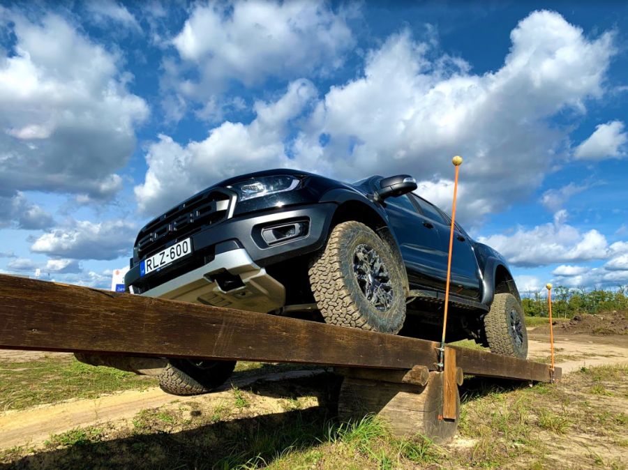 Összehasonlíthatatlan élmény - Ford Ranger Raptor - STYLENEWS - Mobility - Ford, Ford Pickup, Ford Ranger, Ford Ranger Raptor, offroad, pickup 4x4, 