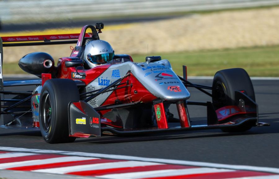 Mi vagyunk a bajnokok! - STYLENEWS - Mobility - autóverseny, formula, gender racing, grt, 