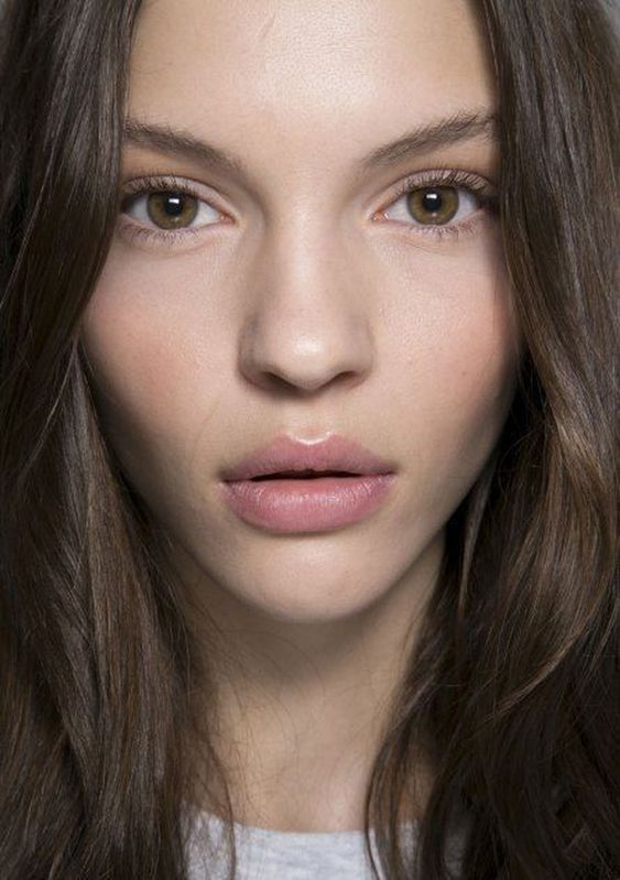 Top10: natúr sminkek munkanapokra - SZÉPSÉG - Smink  - munka, munkahely, natúr smink, smink, 