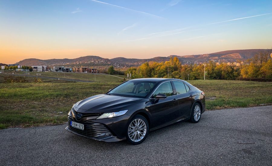 Csatába indul a Toyota Camry - STYLENEWS - Mobility - camry hibrid, camry hybrid, Camry teszt, Toyota camry, Toyota teszt, 