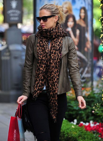 Stílusiskola: így viselj ősszel állatmintás kiegészítőket - DIVAT&STÍLUS - Stílusiskola - állatminta, divat, outfit, stílus, 