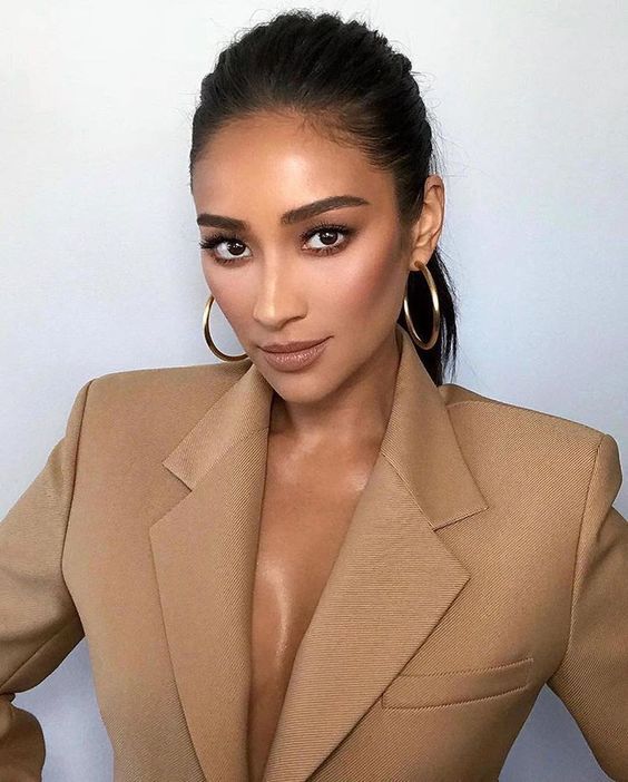 Top10: frizura ötletek Shay Mitchell-től - SZÉPSÉG - Hajápolás  - frizura, hajápolás, shay mitchell, 