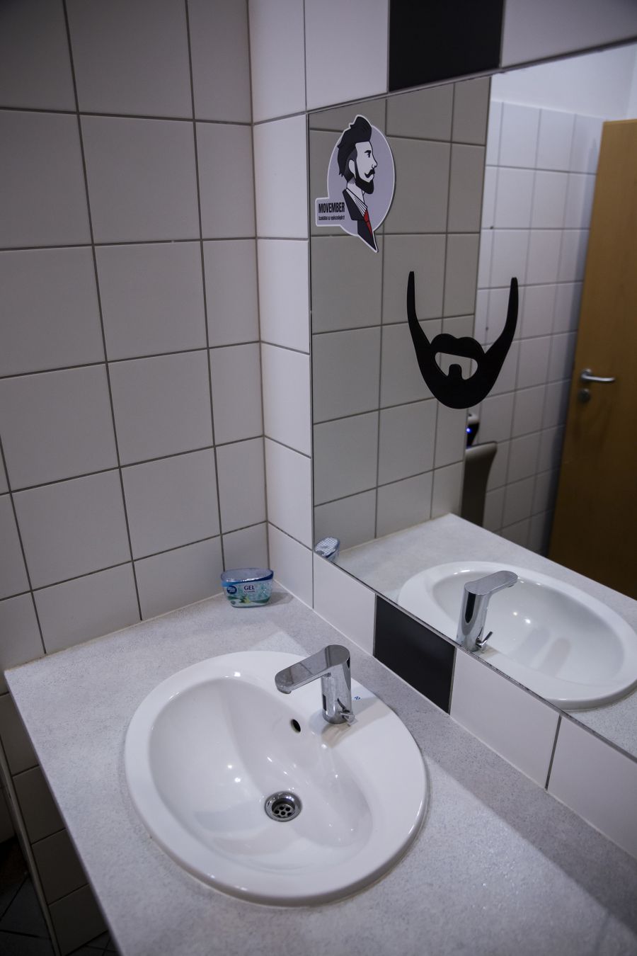 Szakállat növeszt a tatabányai abroncsgyár - Mobility -  - bridgestone, movember, 