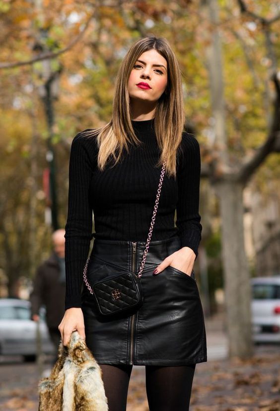 Stílusiskola: így viselj fekete miniszoknyákat - DIVAT&STÍLUS - Stílusiskola - divat, fekete szoknya, outfit, ősz, stílus, 