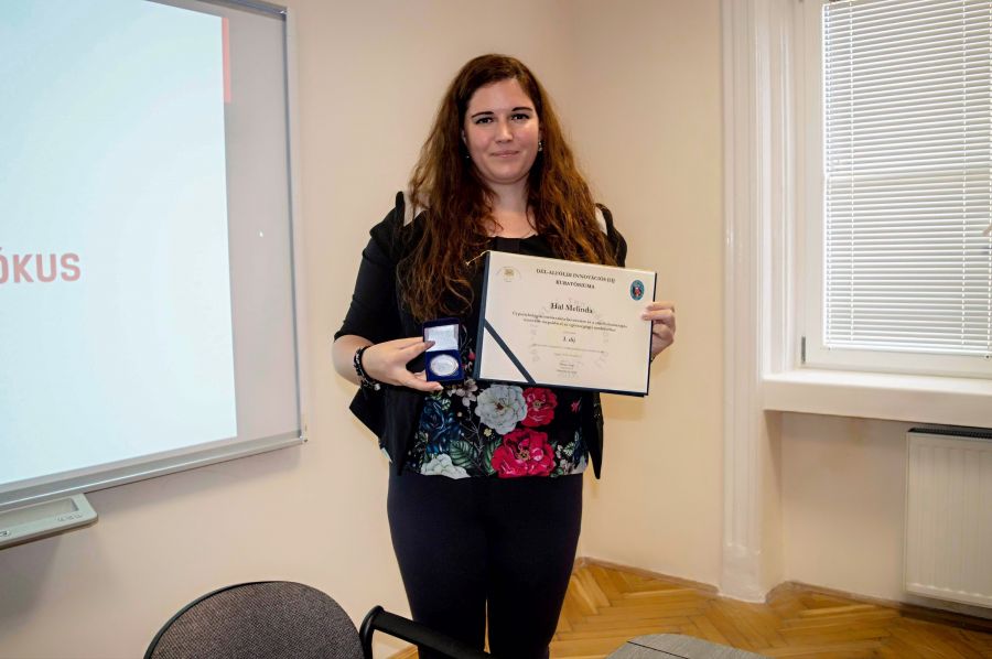 Innovációs díj első helyezettje lett Hal Melinda pszichológus - STYLENEWS - Aktuális - hal melinda, innovációs díj, pszichológus, 